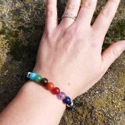 Bracelet "Harmonisation et Libération" 7 chakras et pierres de lave