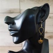 Pendantes dorées dépareillées Alysséa