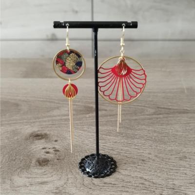 Pendantes dorées dépareillées Liora