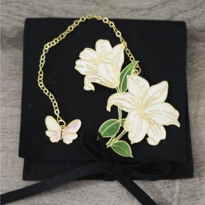 Marque page Lys et papillon